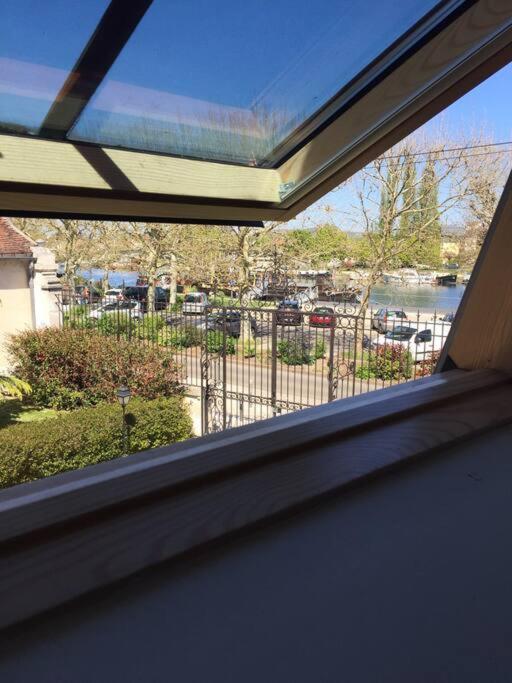 Bel Appart Au Bord De L'Eau Proche Gare Avec Wifi Auxerre Bagian luar foto