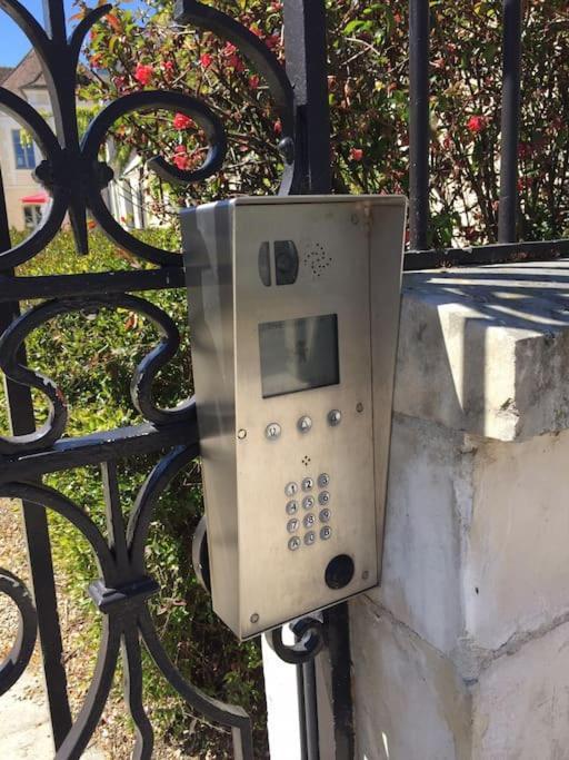 Bel Appart Au Bord De L'Eau Proche Gare Avec Wifi Auxerre Bagian luar foto